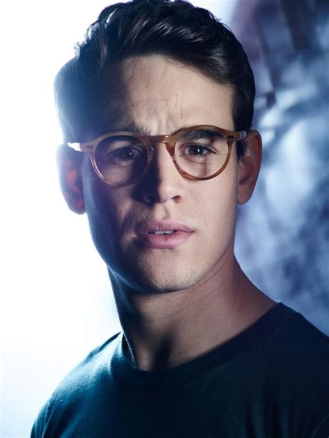 Simon Lewis .